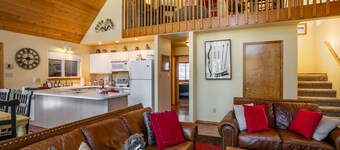 Memory Mtn Lodge by Velo