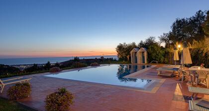 Villa Ai Venti 8 Emma Villas