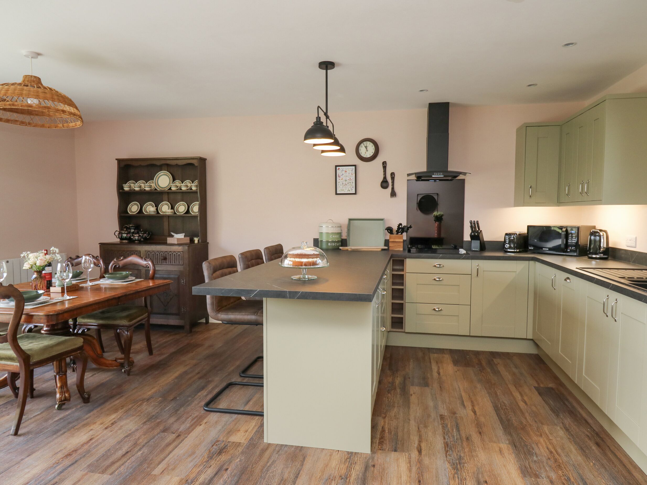 Fridge, dishwasher, electric kettle, toaster