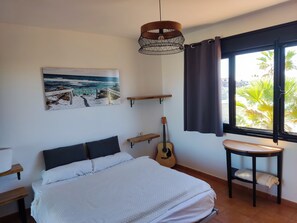 3 Schlafzimmer, Schreibtisch, WLAN, Bettwäsche