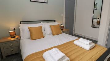 3 kamar tidur dan didekorasi berbeda-beda