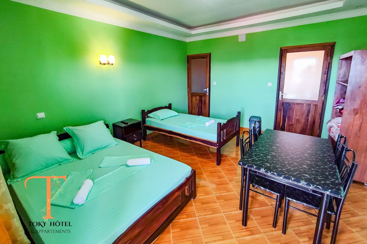 Family Room, 1 Bedroom | 1 bedroom, free WiFi