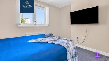 4 bedrooms, iron/ironing board, free WiFi