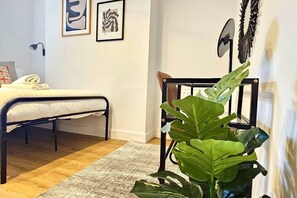 1 Schlafzimmer, Schreibtisch, Bügeleisen/Bügelbrett, kostenloses WLAN