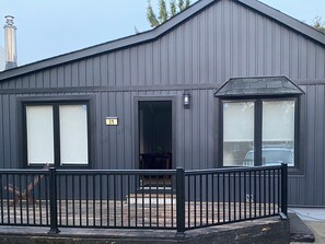 Exterior - family-friendly  (Willow Beach)