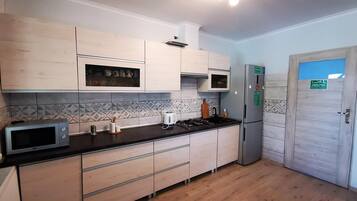 Microwave, oven, dishwasher