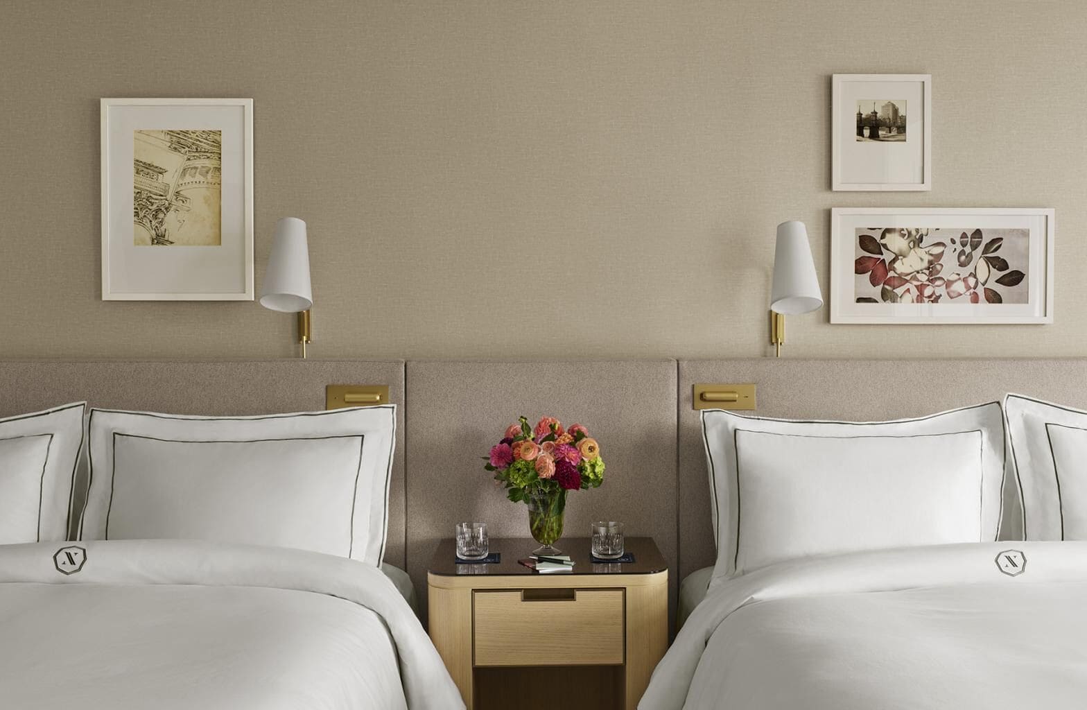 The Newbury Boston, 3 Rooms With 2 Queen Beds!