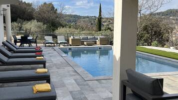 Piscine extérieure, piscine chauffée