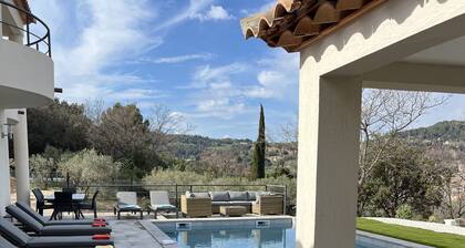 Villa Neuve de Charme à Cotignac 4 Suites Spacieuses Immersion Provençale