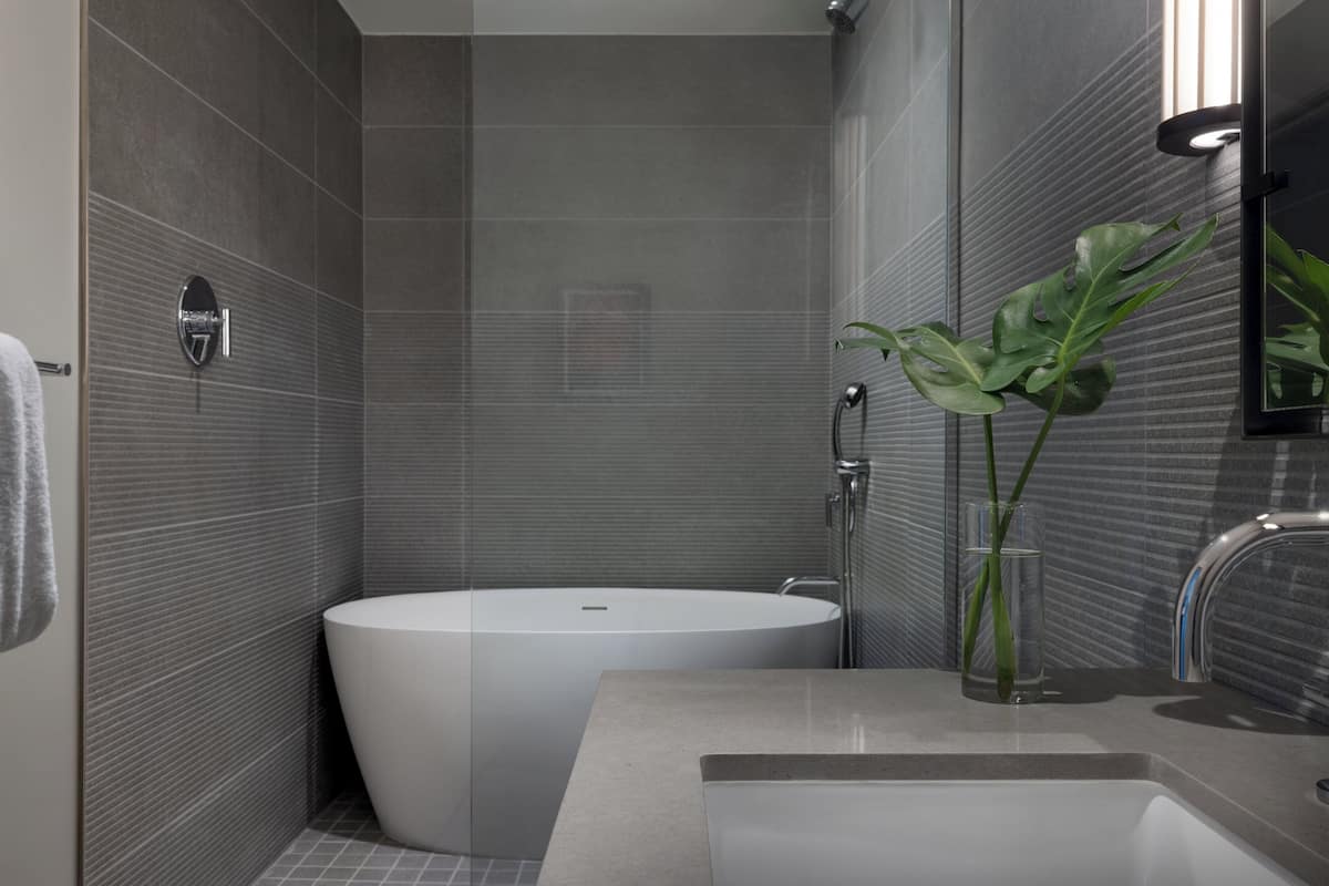 Premium Room, 1 King Bed, Mountain View, Corner | 1 bedroom, Frette Italian sheets, premium bedding, minibar