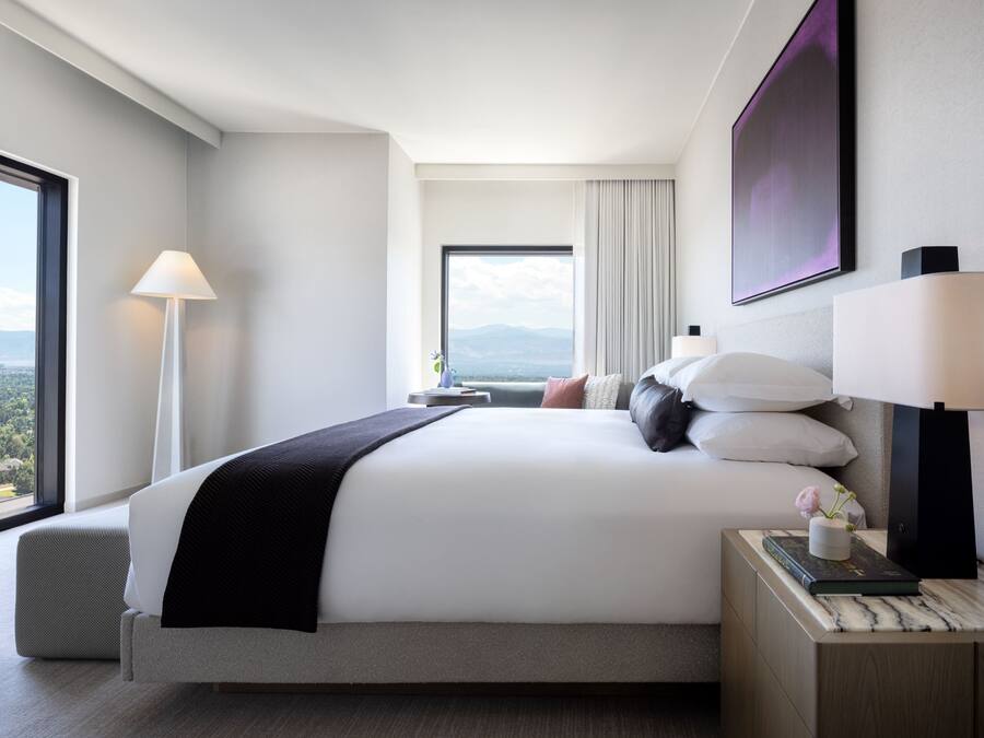 Premium-huone, 1 suuri parisänky, vuoristonäköala, kulmassa | Ulkopuoli