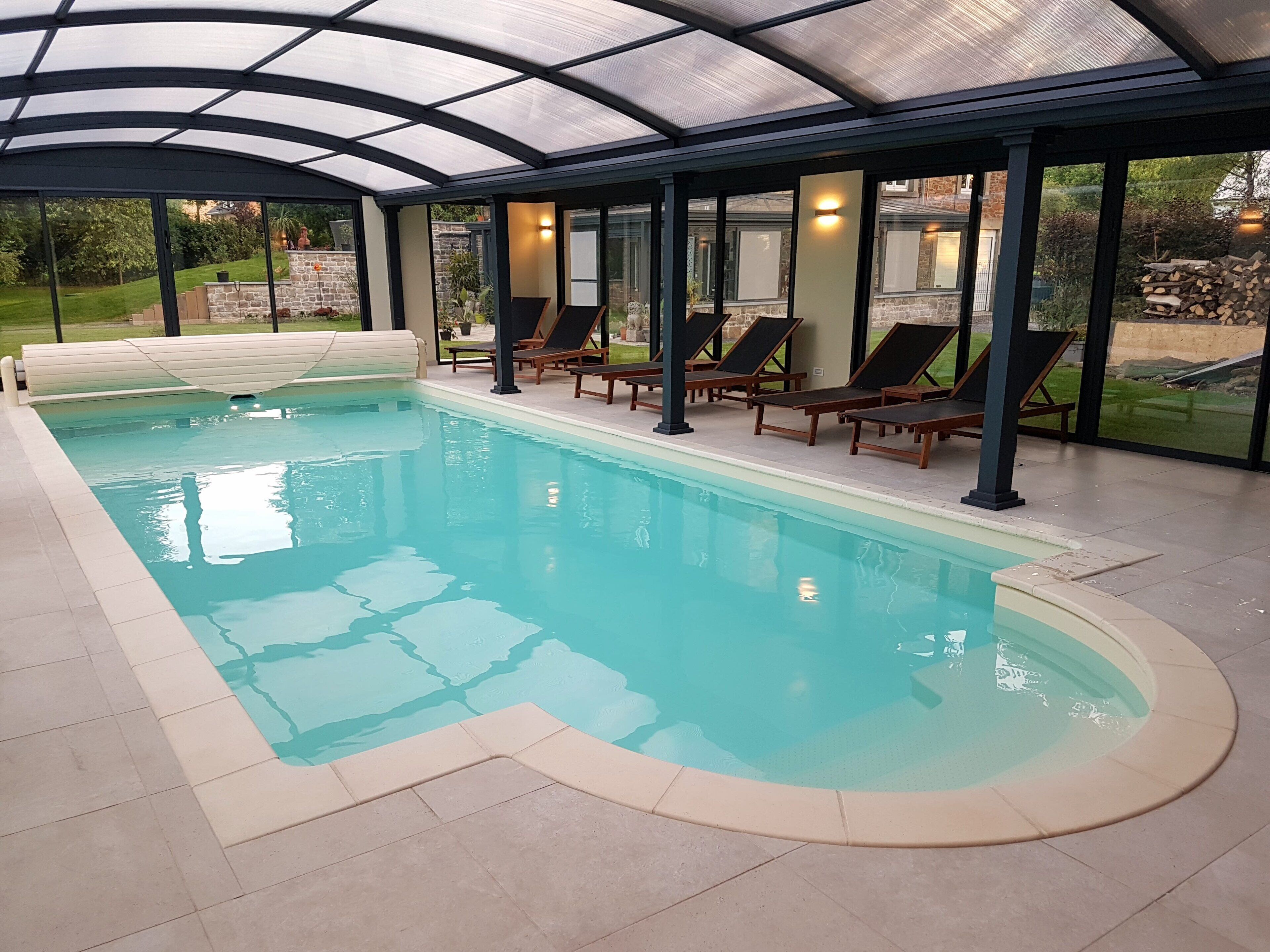 Piscine couverte
