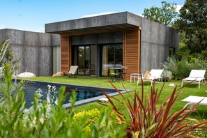 Luxury-Villa, 2 Schlafzimmer, eigener Pool (Villa Erba Barona) | Terrasse/Patio