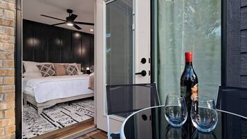 3 間睡房、書桌、熨斗/熨衫板、Wi-Fi