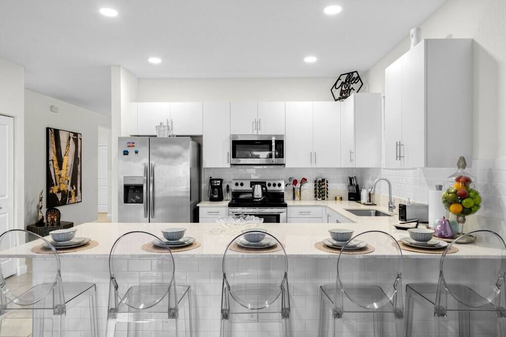 Ovn og kjøkkenøyer