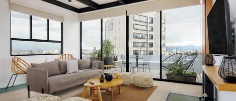 Televisión y oficina