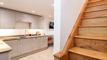 Fridge, dishwasher, electric kettle, toaster