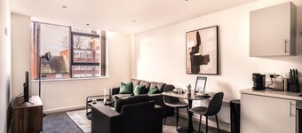 Contemporary 1 Bed Apartment in Central Preston