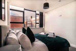 1 quarto, ferros/tábuas de passar roupa, Wi-Fi, roupa de cama