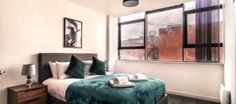 Contemporary 1 Bed Apartment in Central Preston