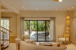 Four Bedroom Villa | Premium bedding, down comforters, memory foam beds, minibar