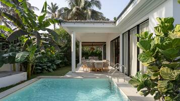 Three Bedroom Villa | 3 Schlafzimmer, hochwertige Bettwaren, Daunenbettdecken