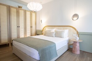 4 dormitorios, tabla de planchar con plancha, cuna de viaje