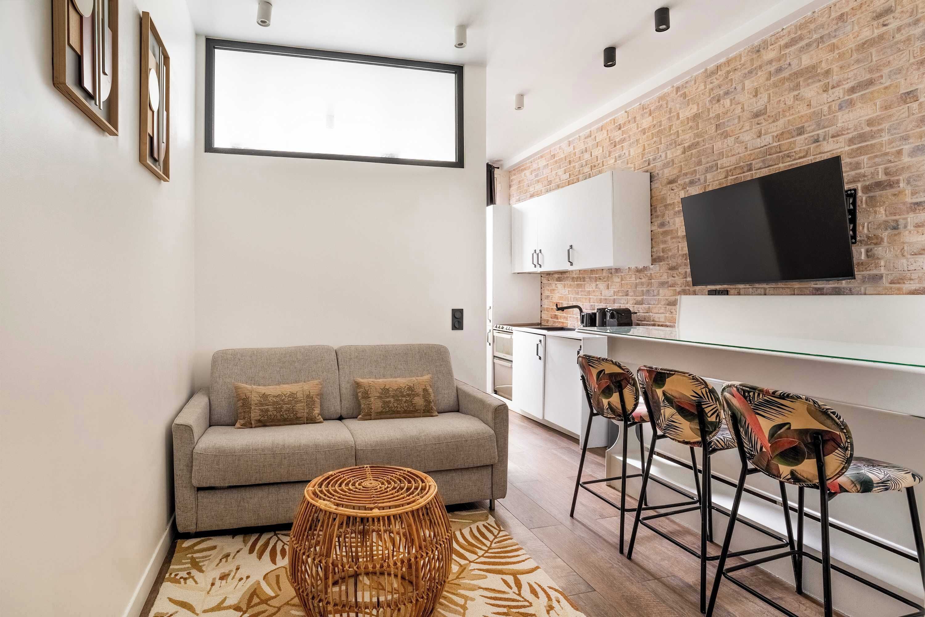 TV, offices