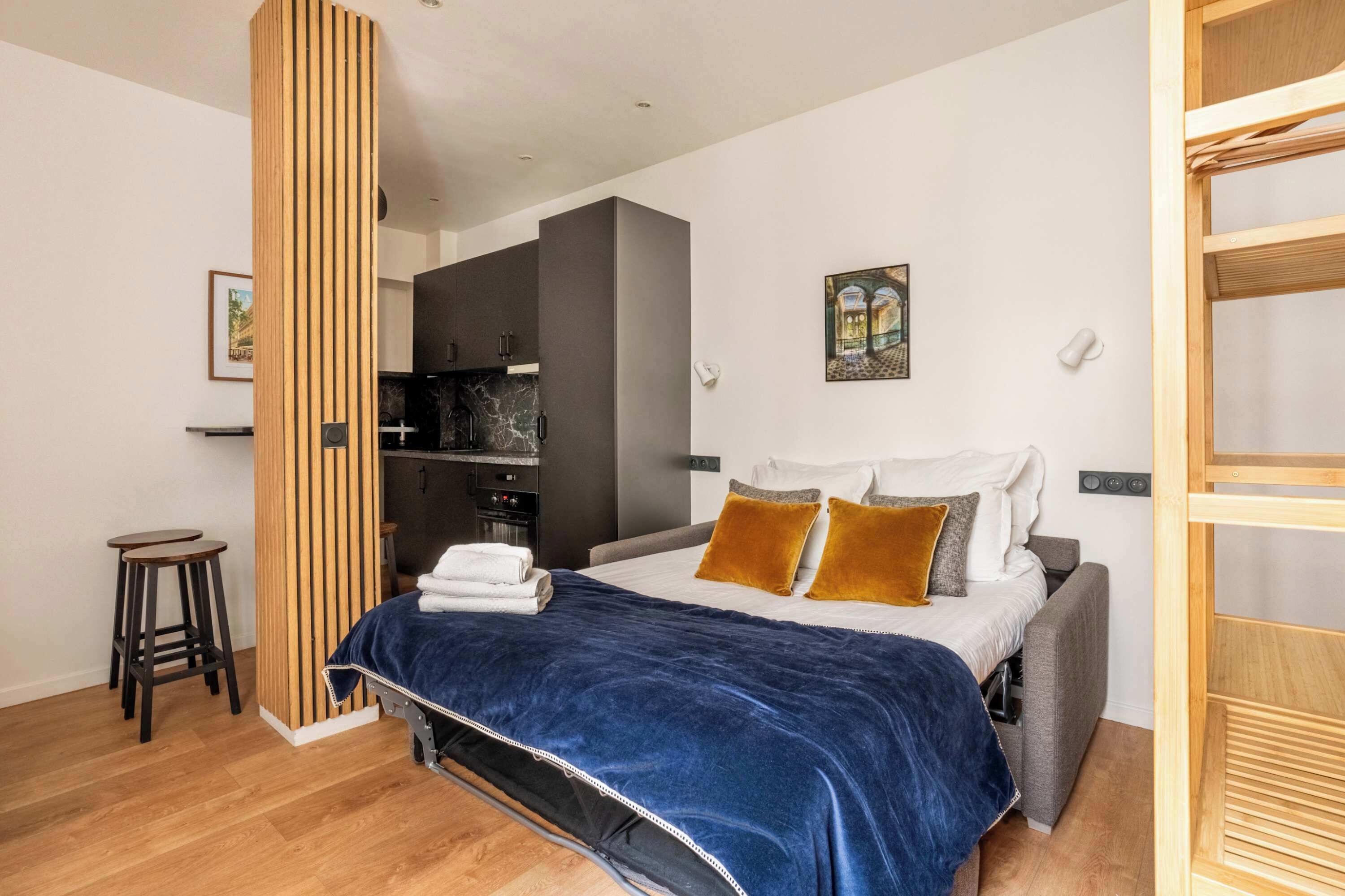 1 bedroom, desk, iron/ironing board, WiFi