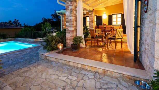 Outdoor dining - Villa Salvea with private pool in Poreč (Montižana)