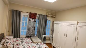 2 slaapkamers, een strijkplank/strijkijzer, wifi, beddengoed