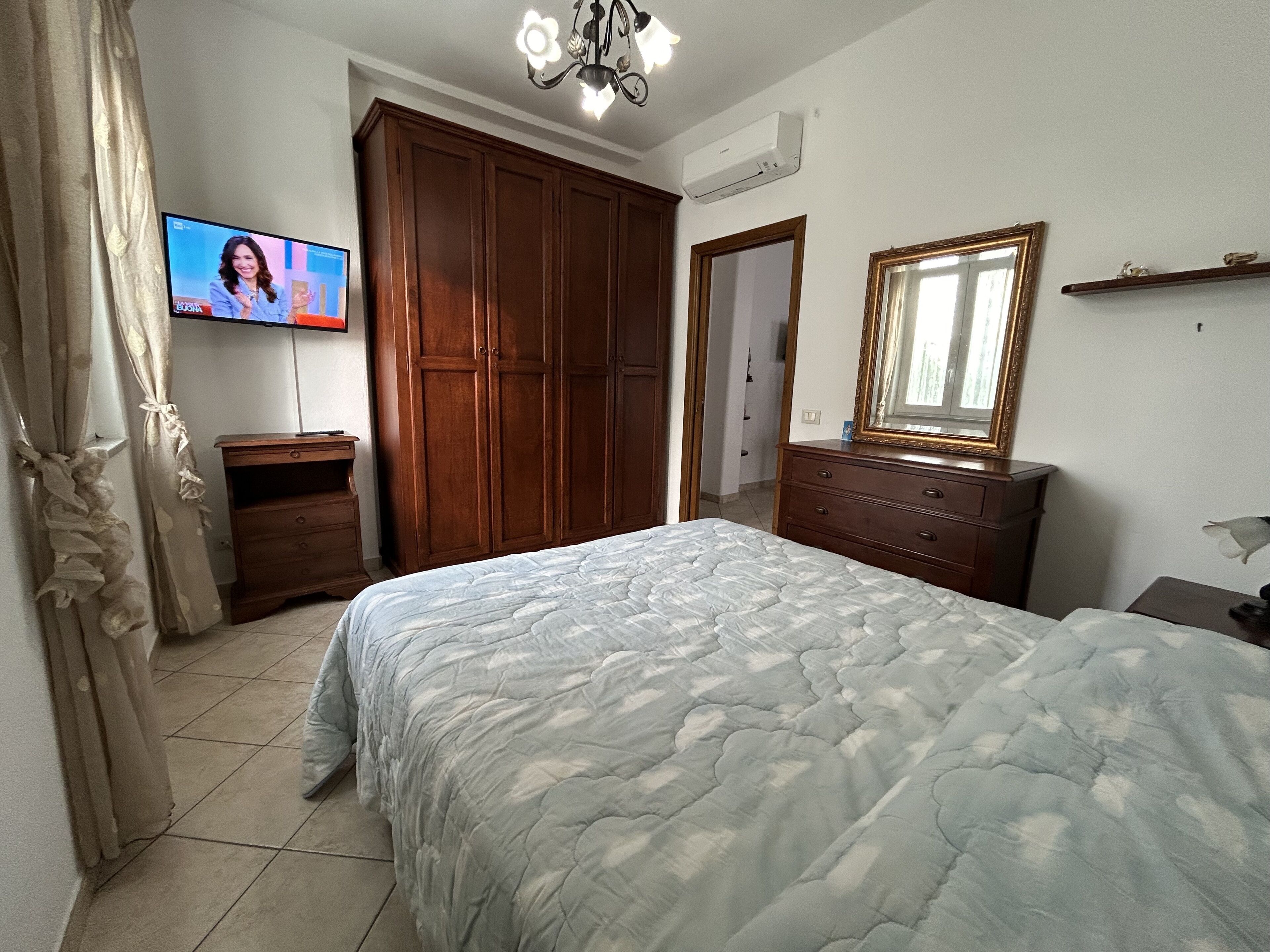 1 bedroom, iron/ironing board, bed sheets