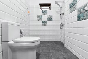 Shower, hair dryer, bidet, towels - Sea Yo Villa - Hikkaduwa (Hikkaduwa)