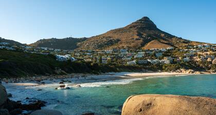 The Barn at Plas Ashpool - a beautiful converted barn sleeping 12 guests