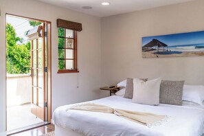 7 bedrooms, desk, iron/ironing board, WiFi