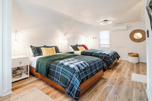 2 chambres, fer et planche à repasser, lit parapluie, Wi-Fi gratuit