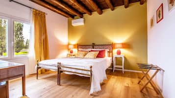 Chambre Confort Double ou avec lits jumeaux, vue jardin