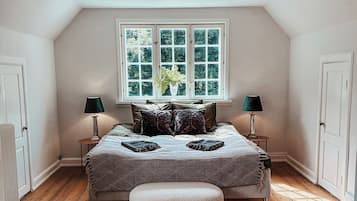 Sophie´s Suite with woodland view | Memory foam beds, individually decorated, individually furnished