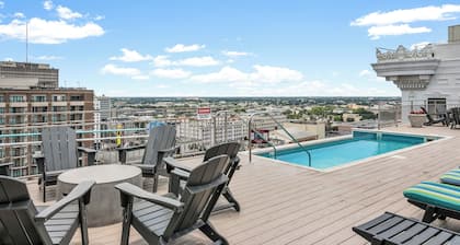 Spacious Modern Condos near French Quarter