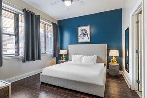 Executive Condo, 1 Queen Bed with Sofa bed | Individually decorated, individually furnished, laptop workspace - Spacious Modern Condos near French Quarter (New Orleans)