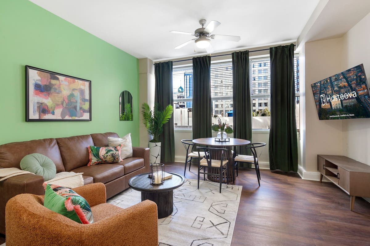 Signature Condo, 1 Queen Bed with Sofa bed | Living room | 55-inch Smart TV with digital channels