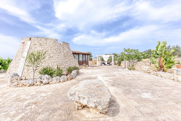 Property grounds - Country House 'Il Papavero Rosso - Cozy Villa' with Private garden and Wi-Fi (Gagliano del capo)