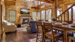 Unclassified image, 4 of 62, button - Timeless View, Mountain Views, Hot Tub, WIFI, Game Room, Free Attraction Tickets (Sevierville)