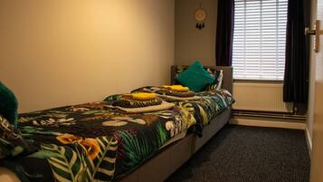 2 slaapkamers, een strijkplank/strijkijzer, wifi, beddengoed