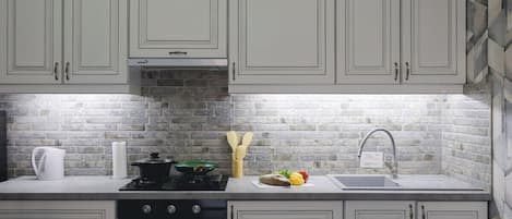 Fridge, microwave, oven, stovetop