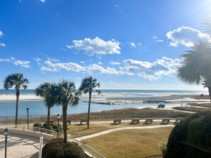On the beach - Ocean Creek JJ1 | Oceanfront Three Bedroom Condo (Myrtle Beach)