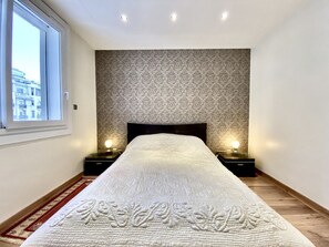 1 camera, ferro/asse da stiro, Wi-Fi gratuito, lenzuola