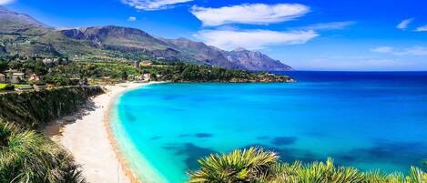 In Strandnähe, Liegestühle