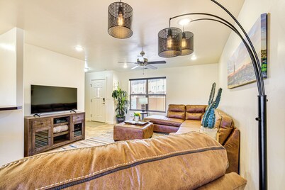Moab Townhome w/ Patio, Near Arches National Park!