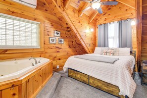 House (2 Bedrooms) | Interior - Pigeon Forge Cabin: Premier Location & Hot Tub (Pigeon Forge)
